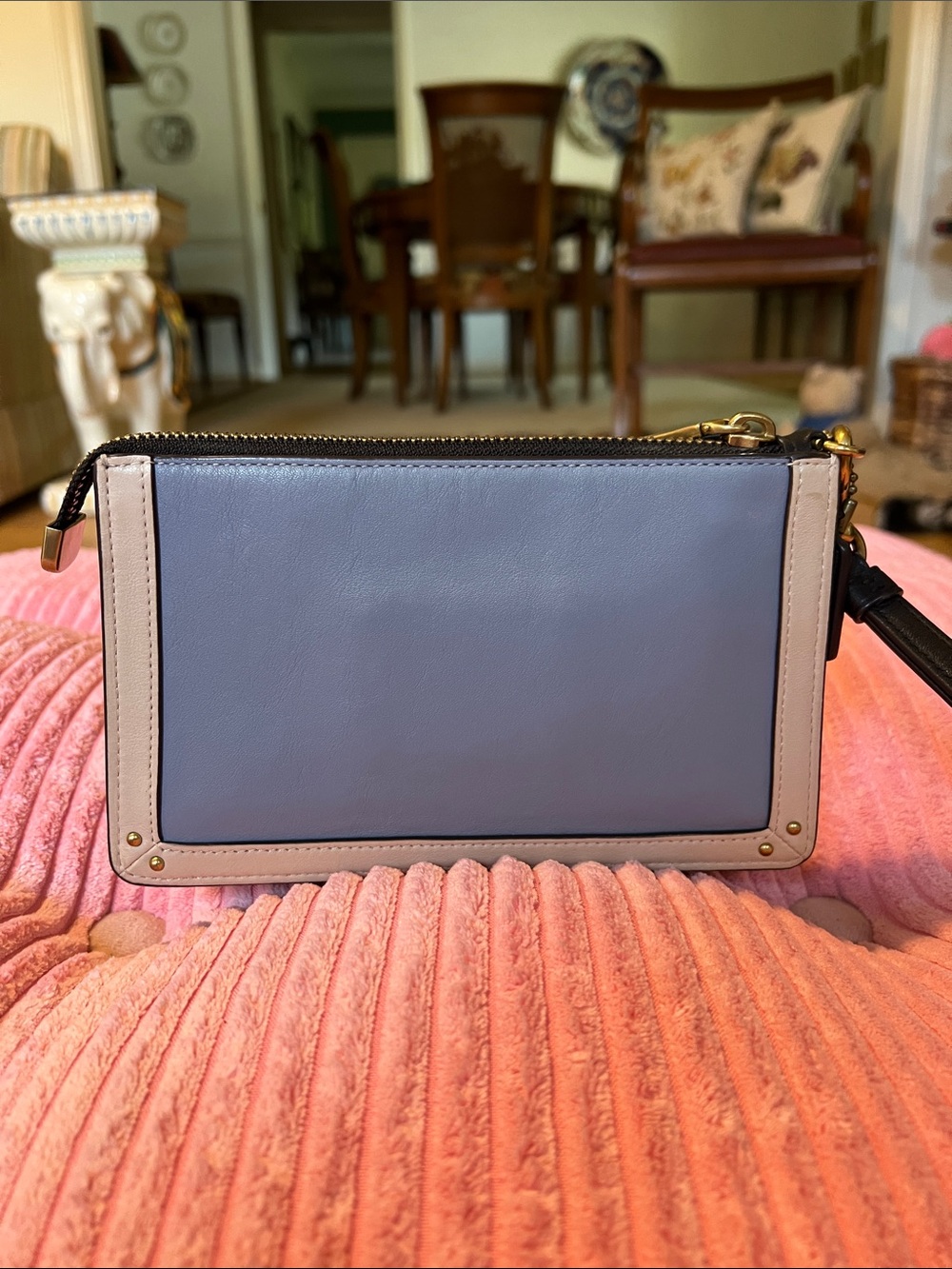 Coach Dreamer Clutch - Picture 3 of 16